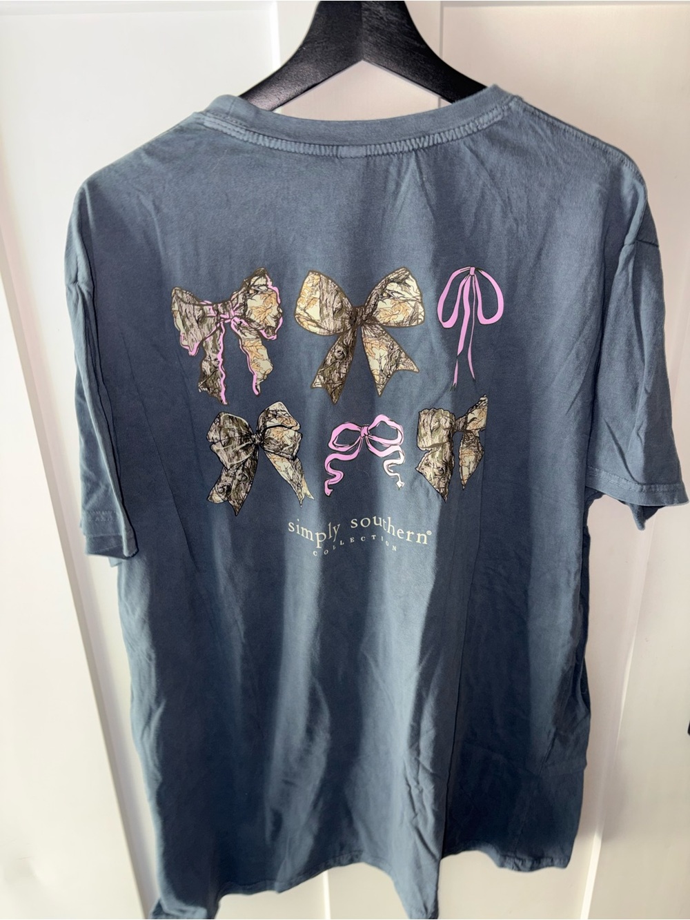 Simply Southern Camo Bows & Ribbons Tee Women’s XXL / 2X Camouflage T-shirt New